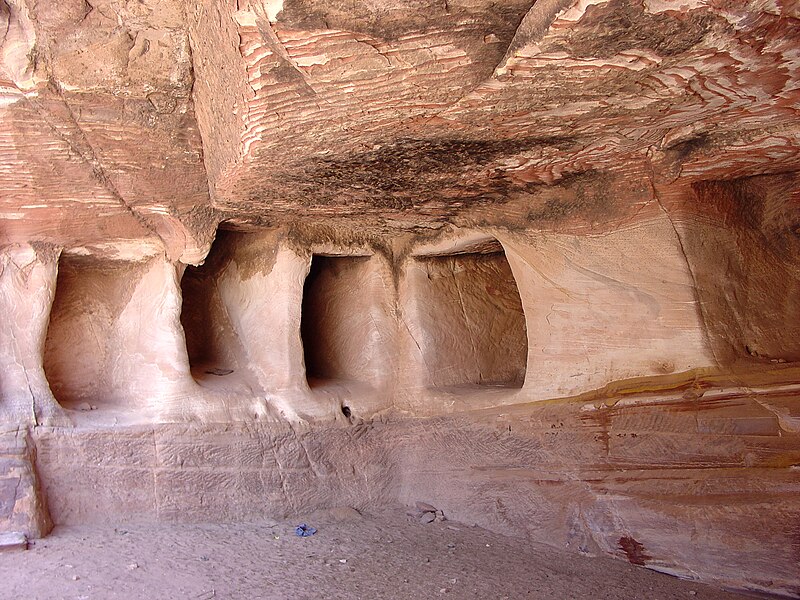 Cave-like tomb in Wadi Farasa