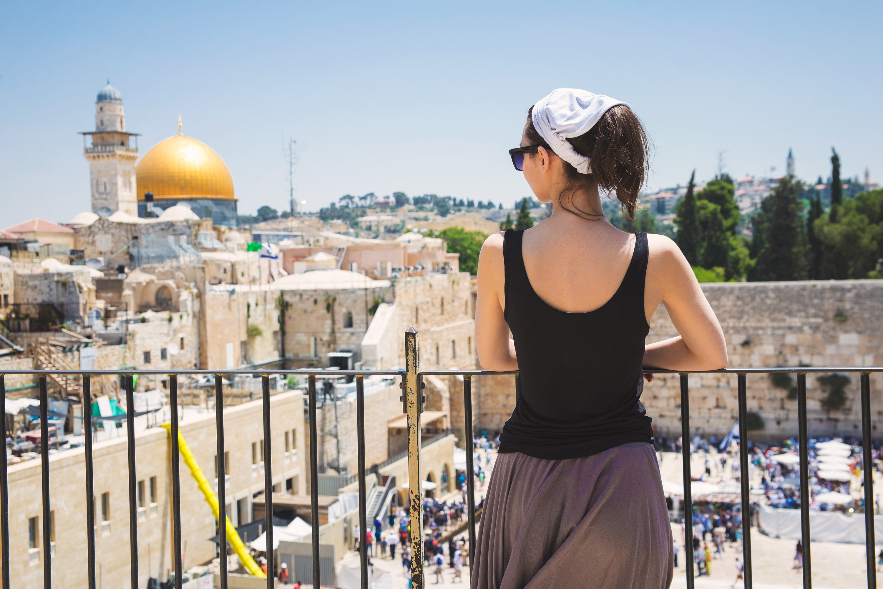 How to Travel Israel on a Budget