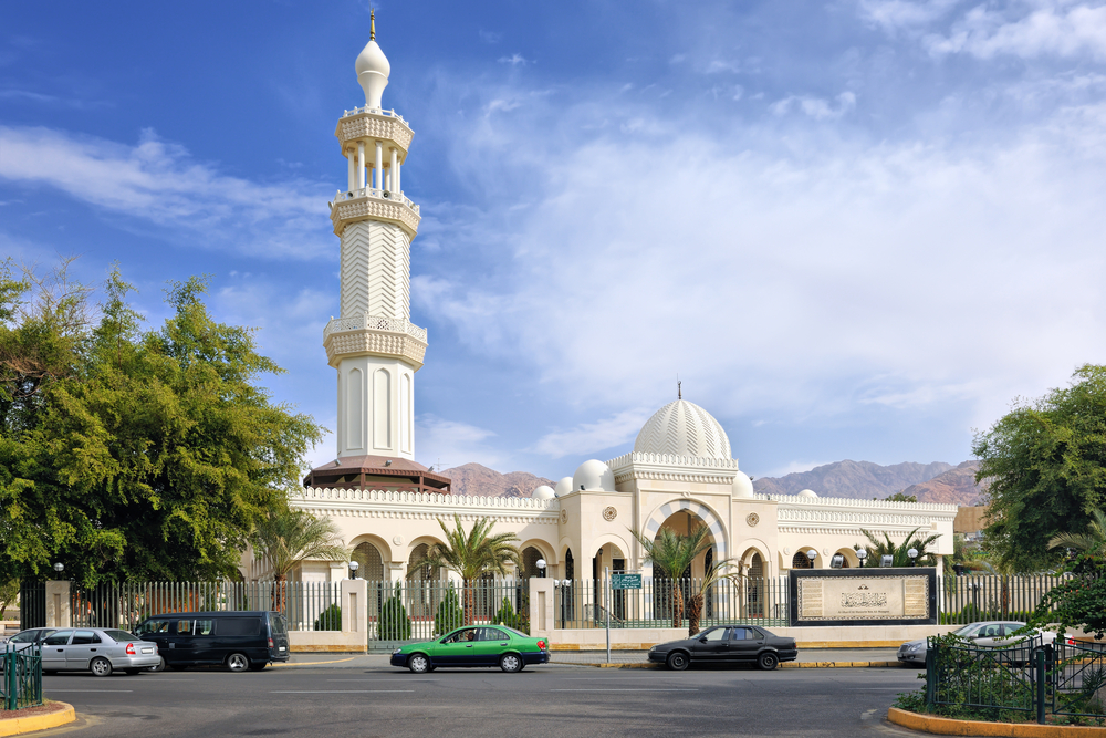 Al-Sharif Al-Hussein bin Ali Mosque in Aqaba - Aqaba Top Attraction